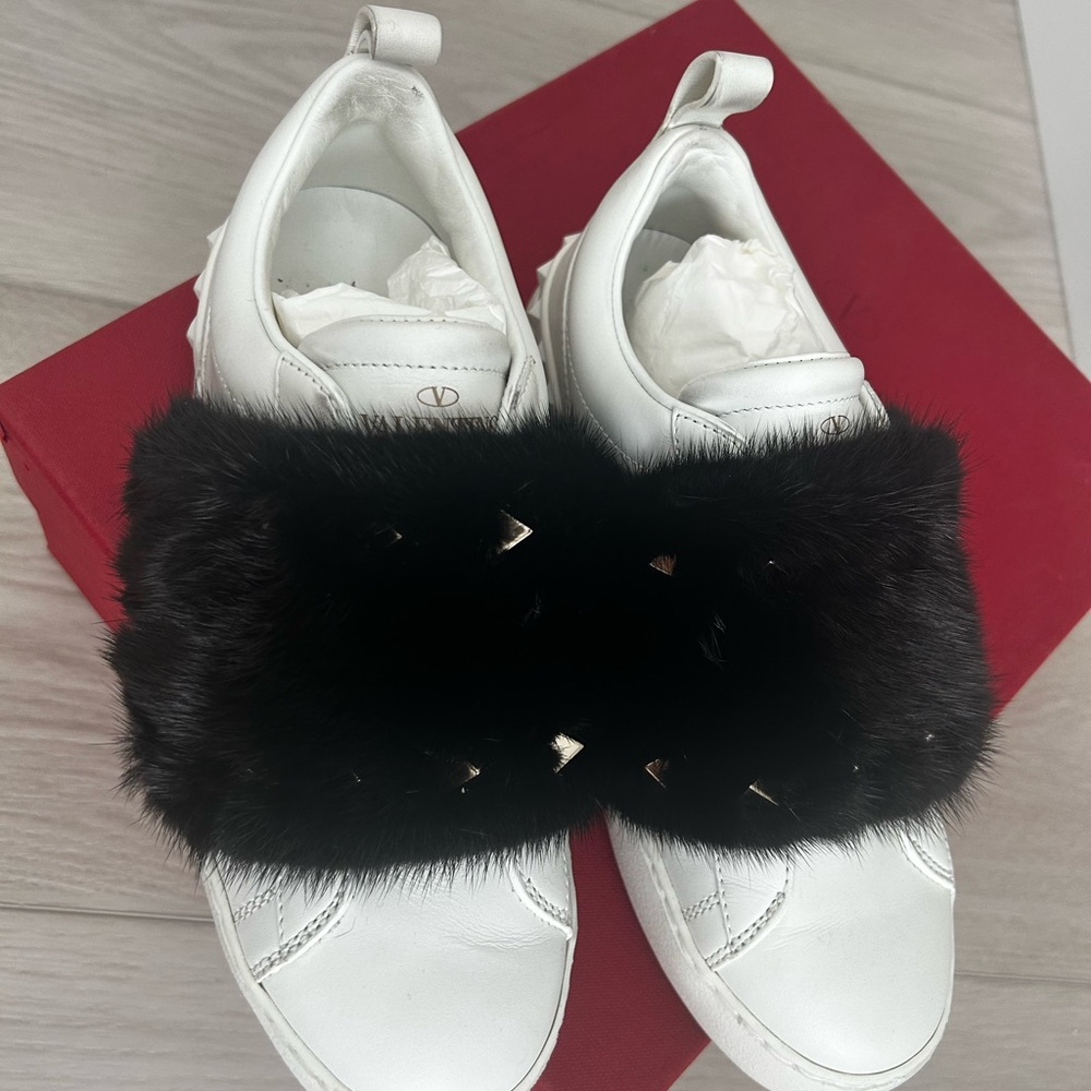 VALENTINO GARAVANI Mink Fur Sneakers Women’s Size 35